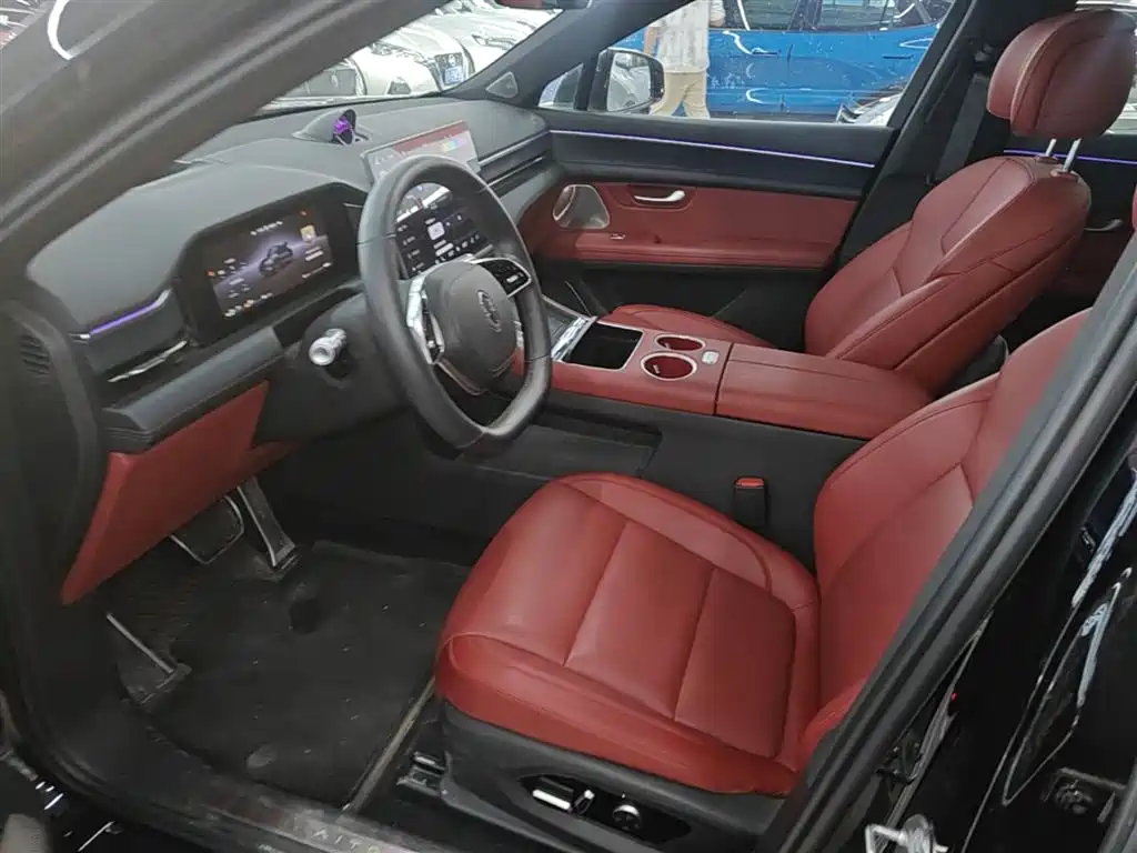 AITO Wenjie AITO M5 2025 Extended Range Ultra RWD фото 15