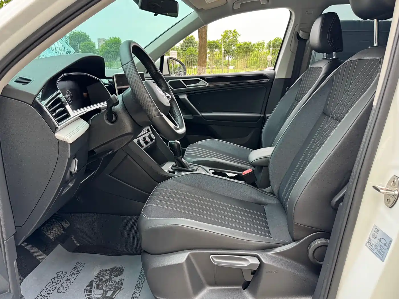 Volkswagen Tiguan L 2023 330TSI Auto 2WD Comfort Edition фото 4