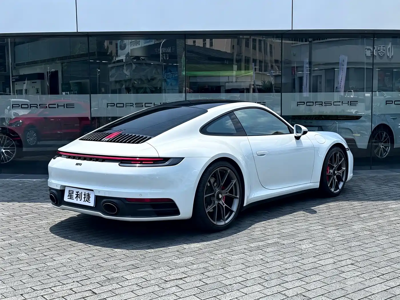 Porsche 911 2020 Carrera 3.0T фото 2