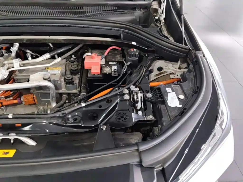 Фото 23 - BMW iX1