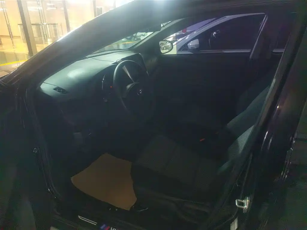 Toyota Vios 2017 1.3L CVT Sharp фото 15