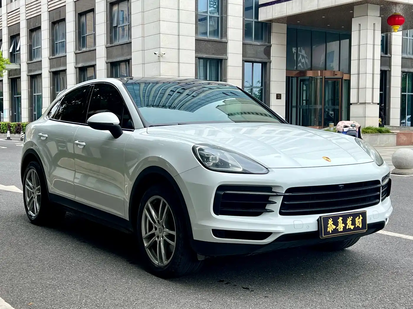 Porsche Cayenne 2019 Cayenne Coupé 3.0T фото 3