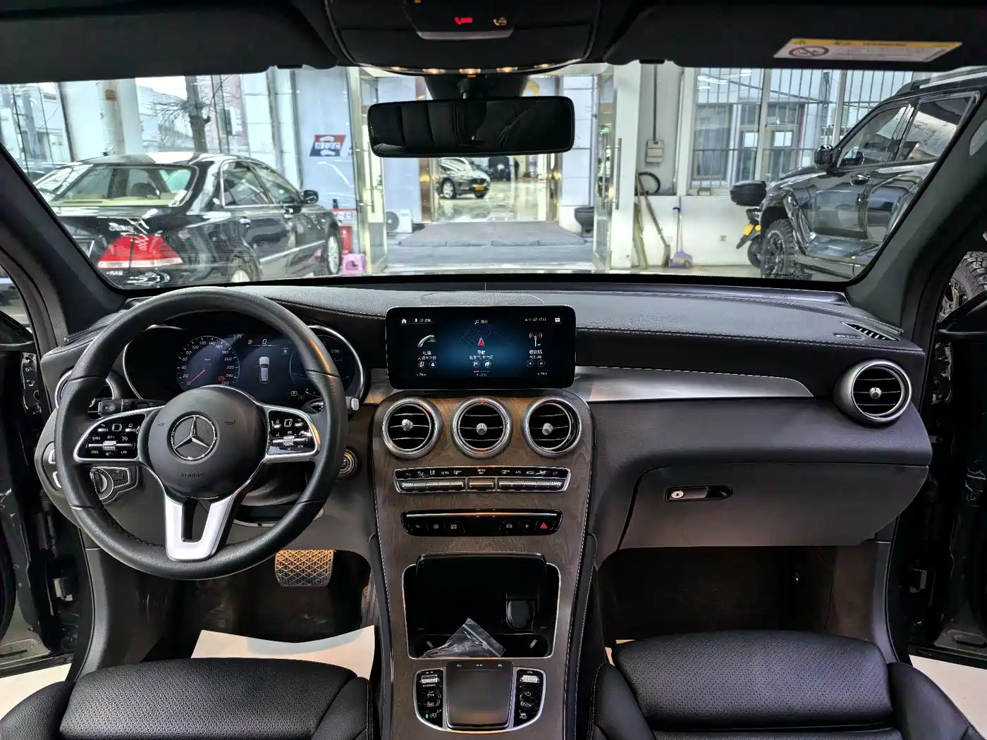 Mercedes-Benz GLC 2021 GLC 260 L 4MATIC Luxury фото 10