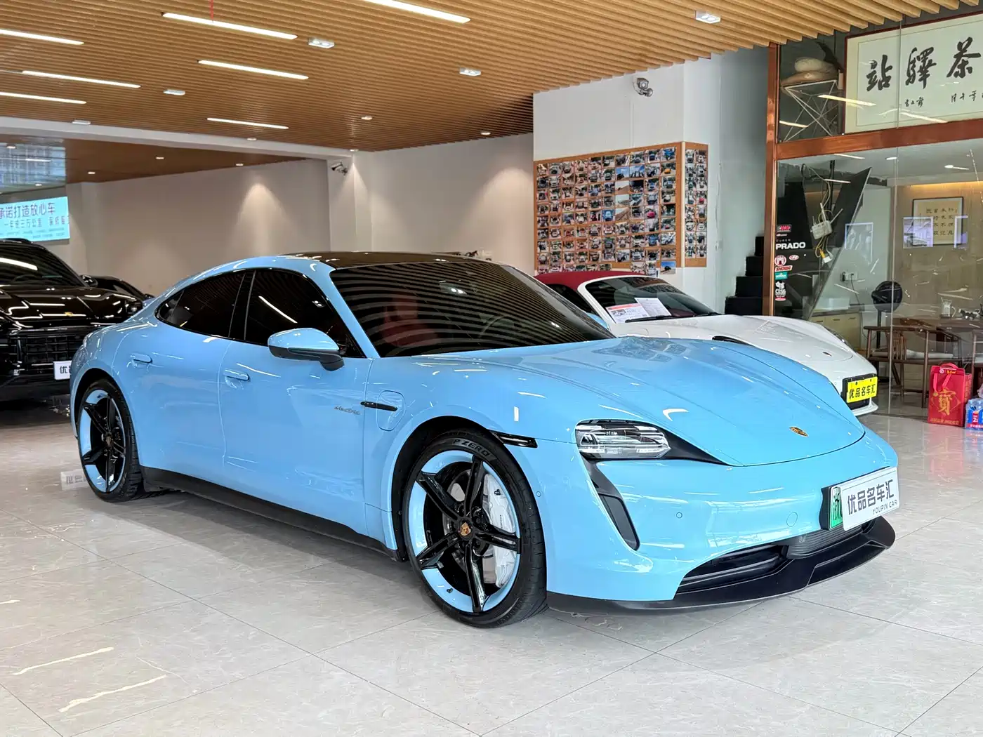 Porsche Taycan 2019 Taycan 4S фото 3