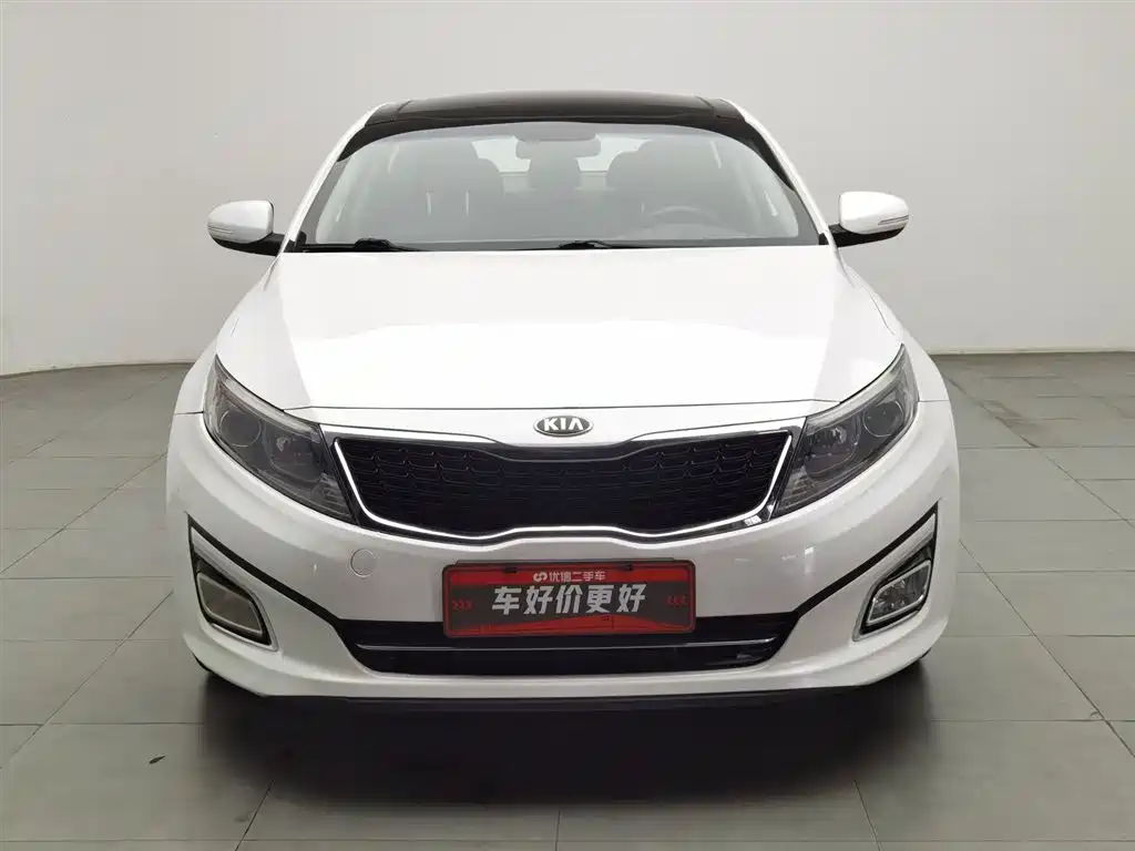 Kia K5 2015 2.0L Automatic LUX фото 3