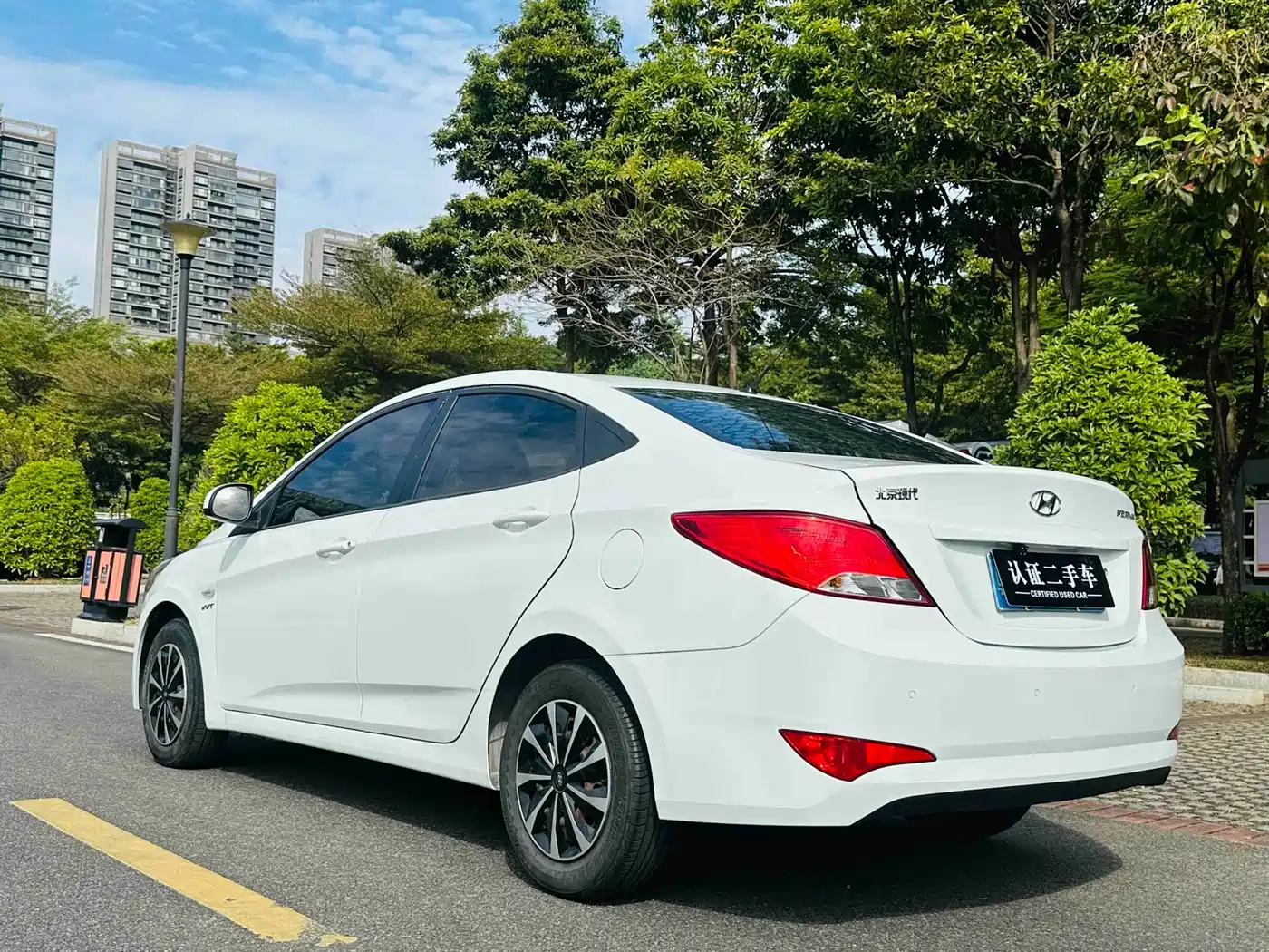 Hyundai Verna 2014 1.4L Manual Smart GLS фото 7