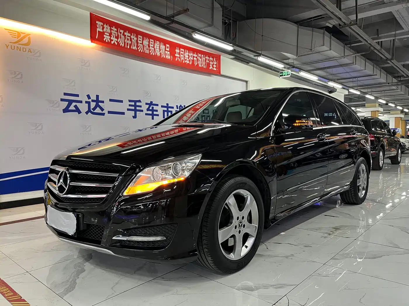 Mercedes-Benz R-Class 2015 R 400 4MATIC Business фото 2