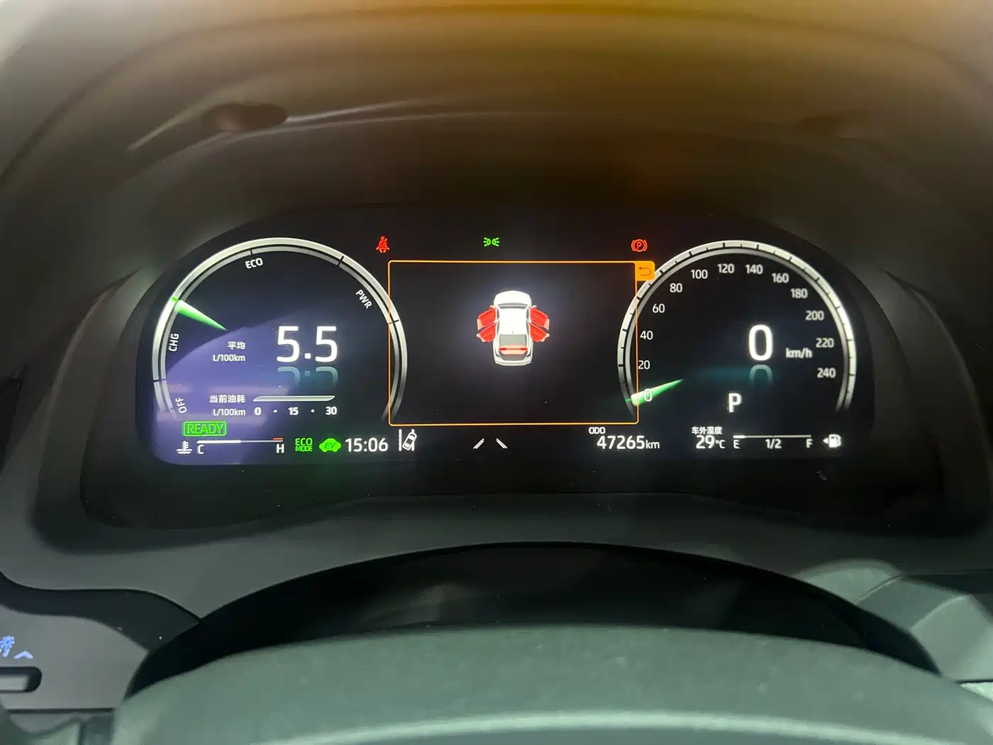 Toyota Camry 2021 Hybrid 2.5HG Luxury Edition фото 18