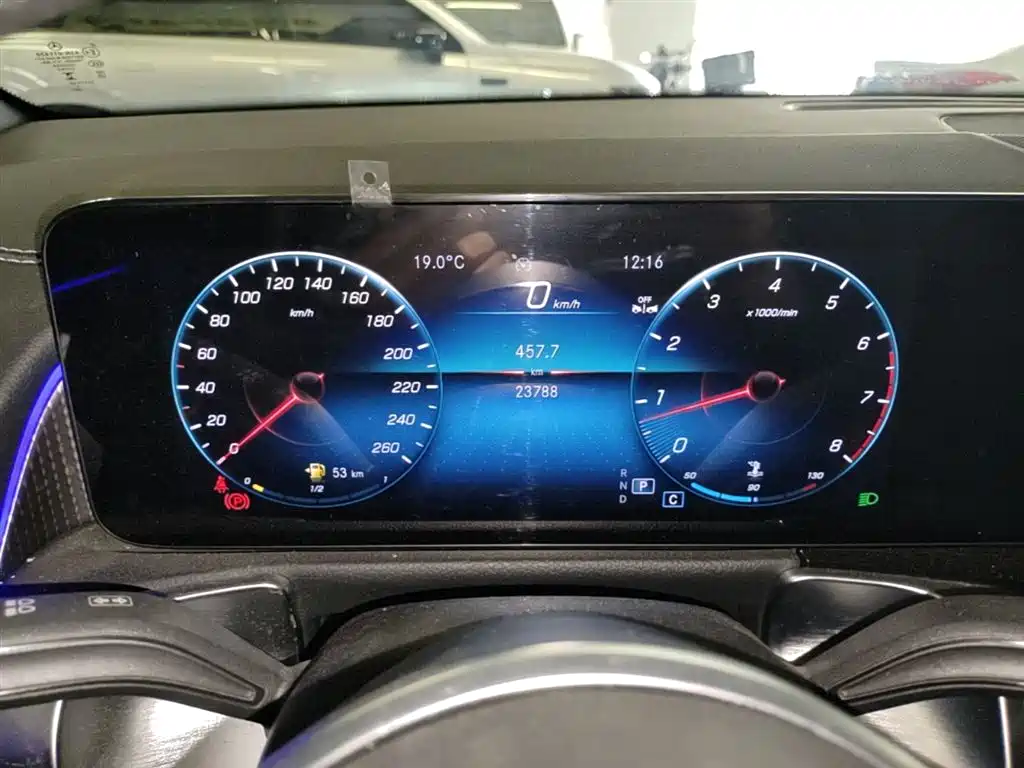 Mercedes-Benz GLB 2023 GLB 220 Dynamic фото 12