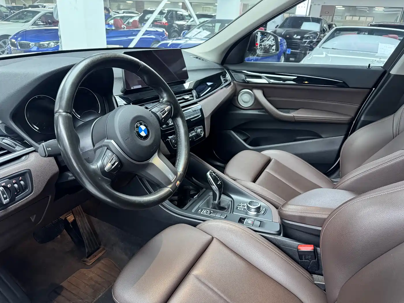 BMW X1 2022 sDrive25Li Leading фото 5