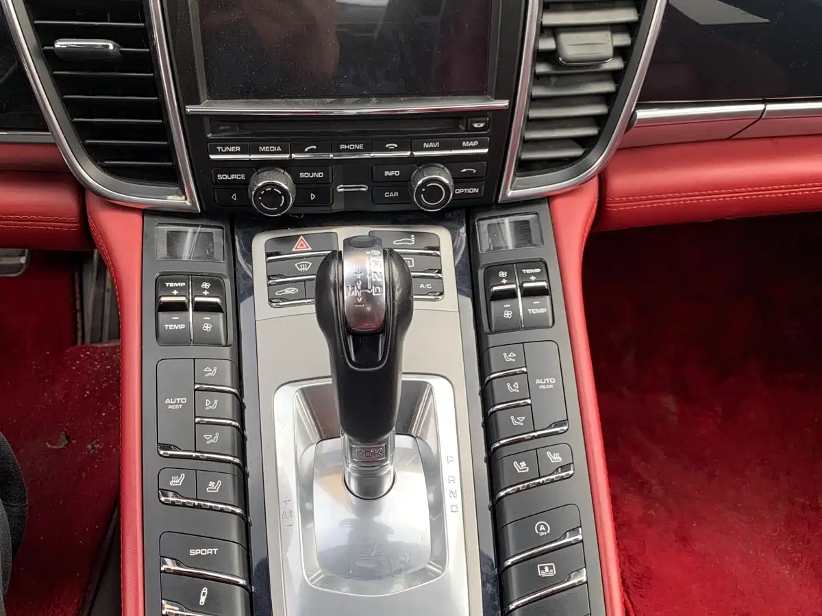 Porsche Panamera 2016 Panamera 4 Executive Edition 3.0T фото 12