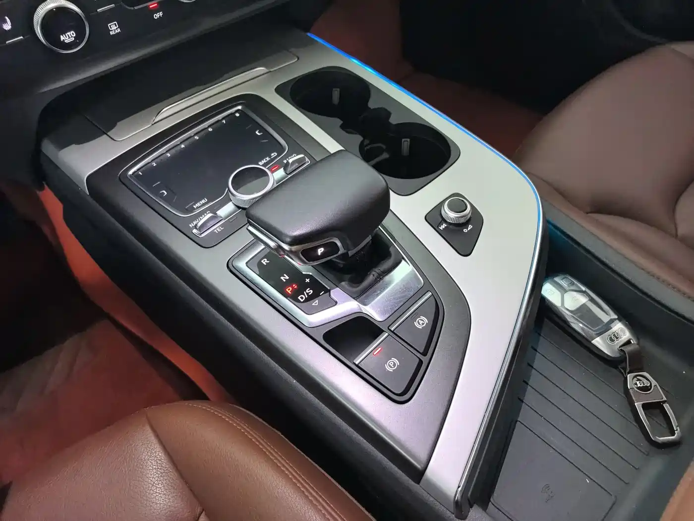 Audi Q7 2018 45 TFSI Technology фото 13