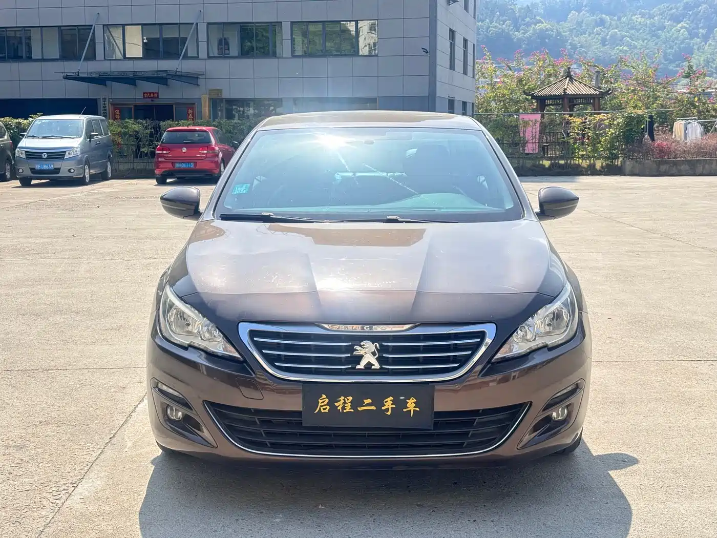 Peugeot 408 2014 1.8L Automatic Luxury Edition фото 2