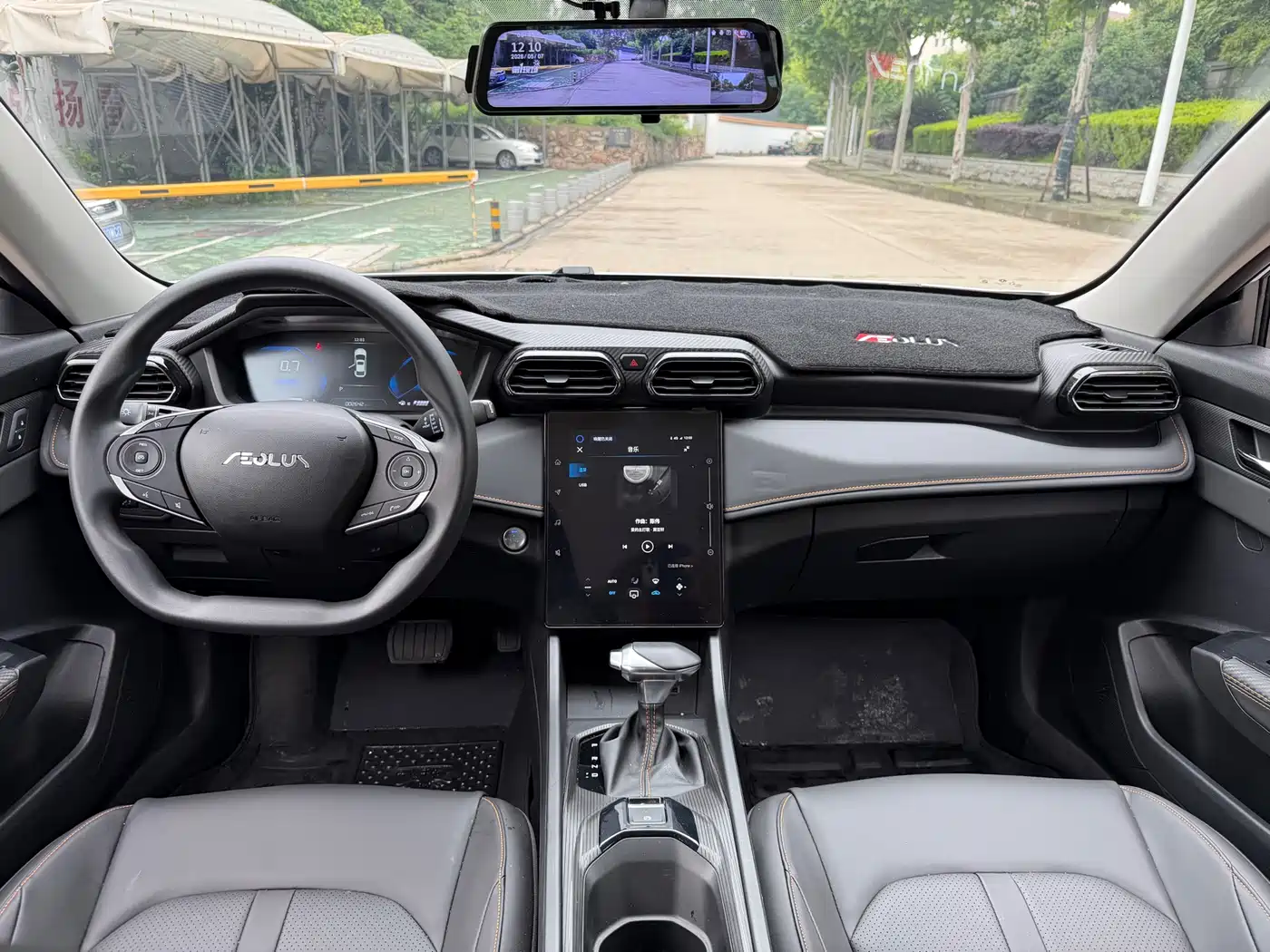 Dongfeng Aeolus Yixuan 2026 2025 1.5L Auto Luxury