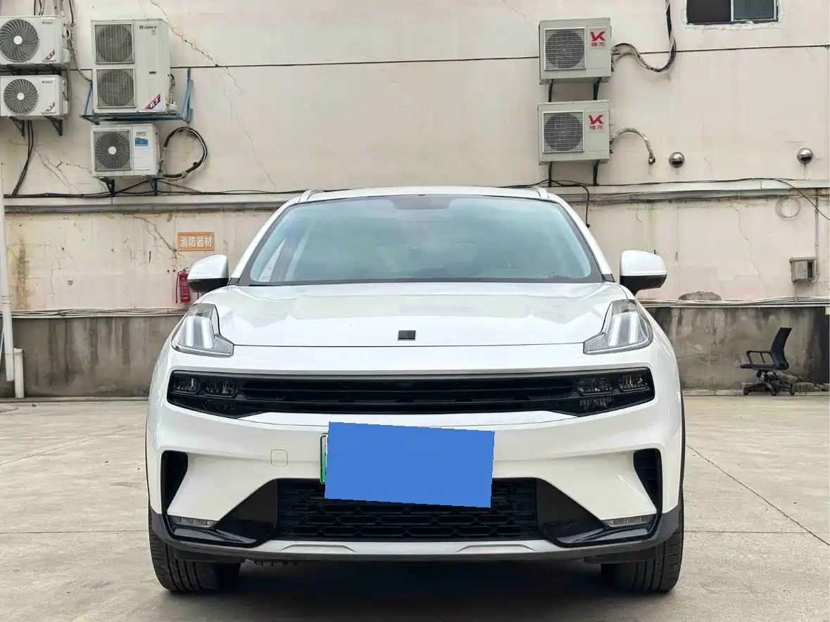 Lynk & Co 06 EM-P 2022 PHEV 84KM Range Pro фото 2