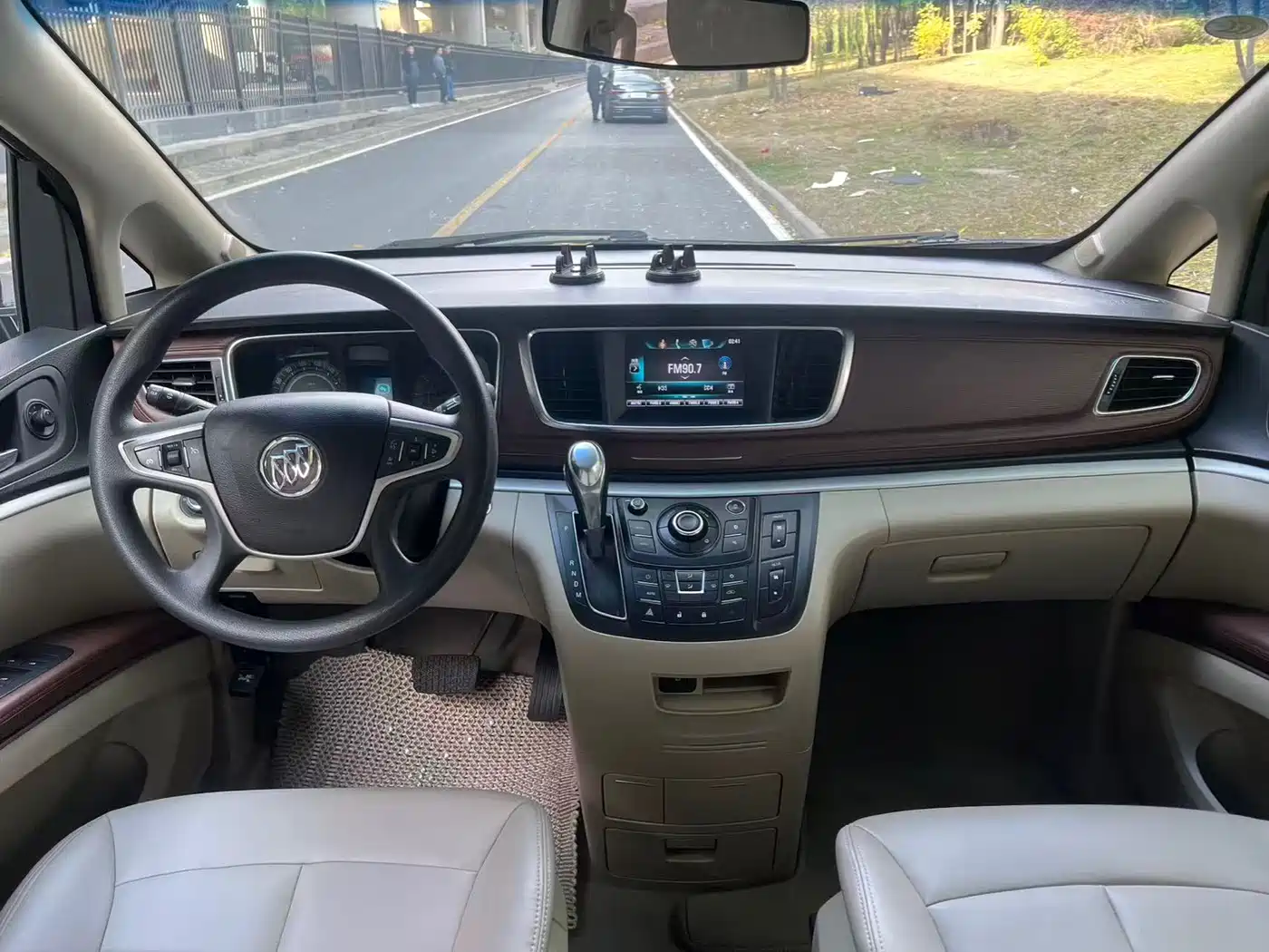 Buick GL8 2018 28T Comfort China VI фото 8