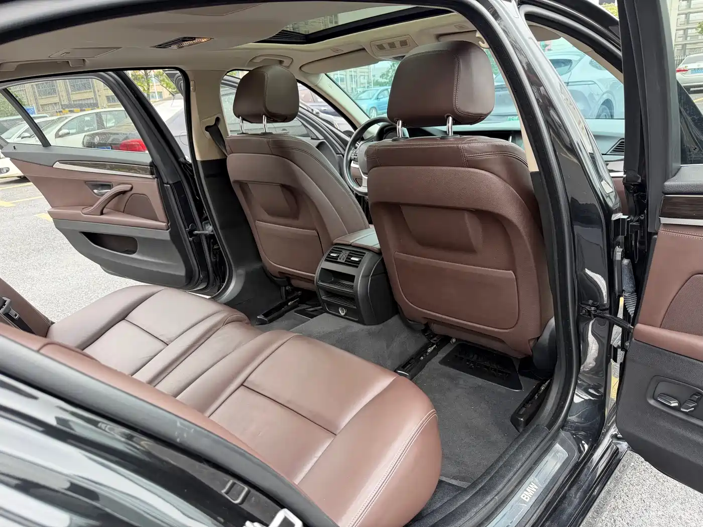 BMW 5 Series 2017 525Li Luxury Design Package фото 12