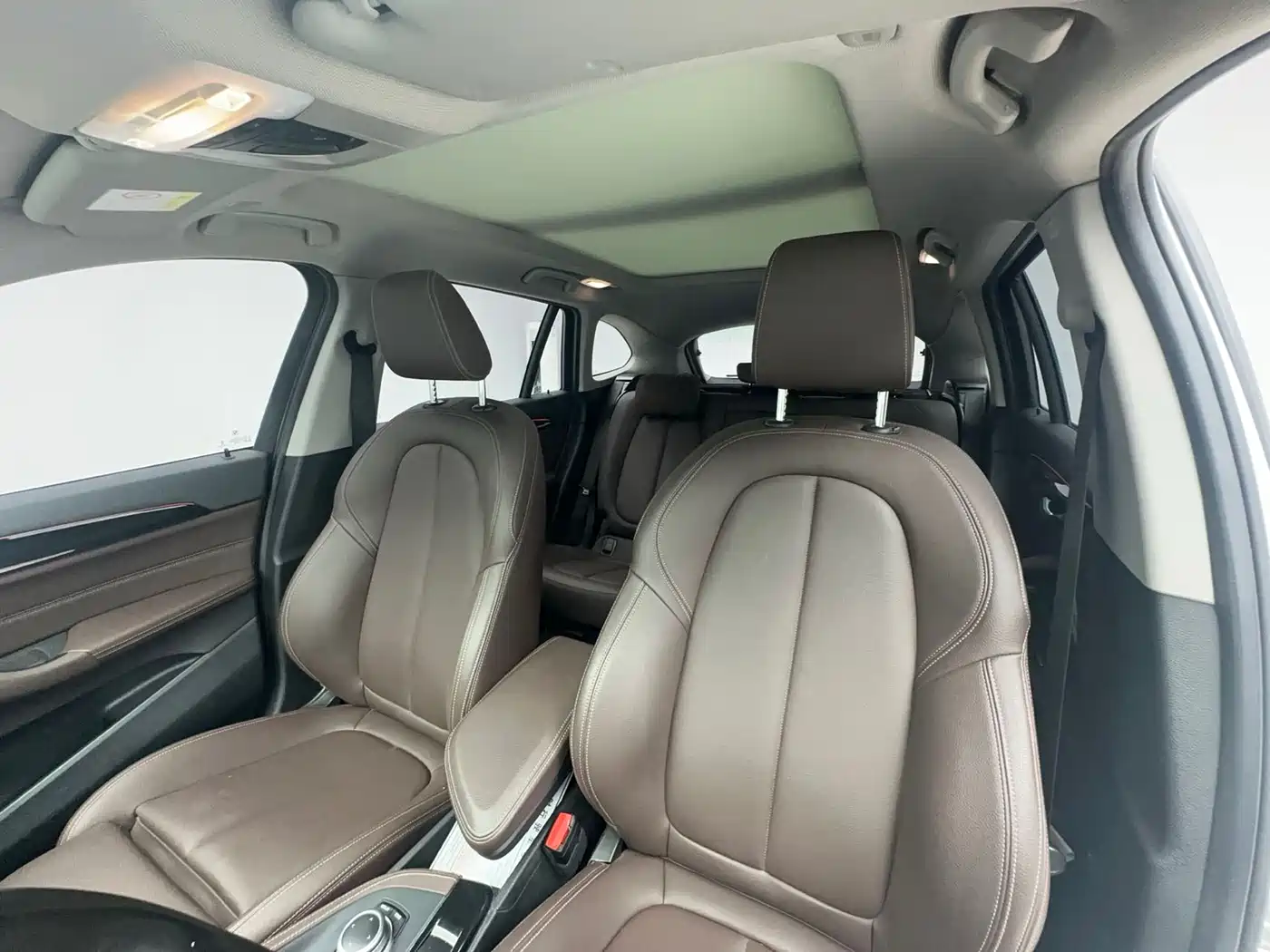 BMW X1 2022 sDrive20Li Premium фото 16