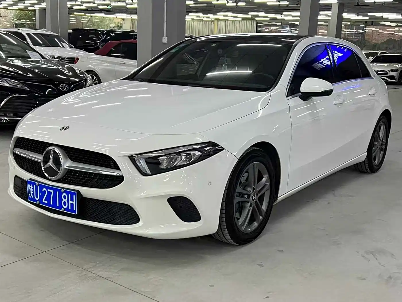 Mercedes-Benz A-Class (Import) 2019 A 200 Dynamic Version