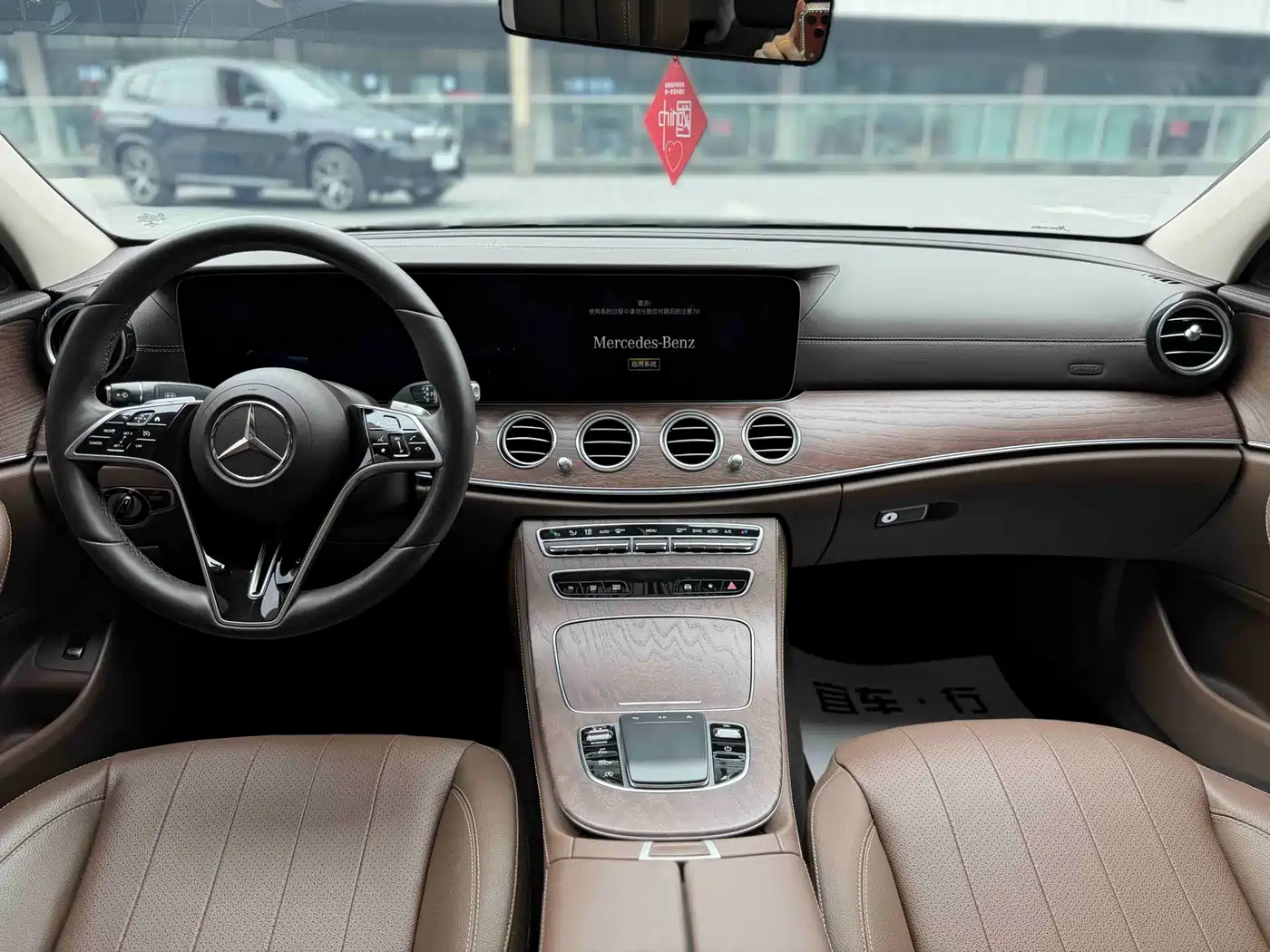 Mercedes-Benz E-Class 2023 E 300 L Fashion фото 10