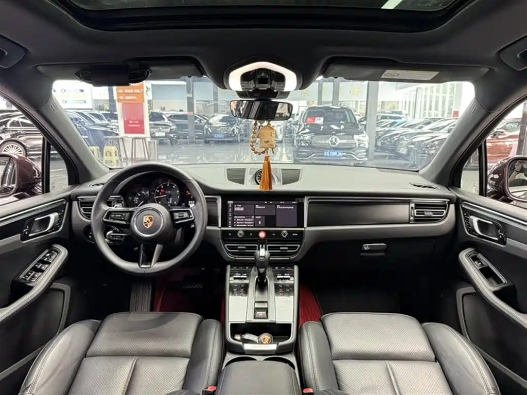 Porsche Macan 2024 Macan 2.0T фото 17