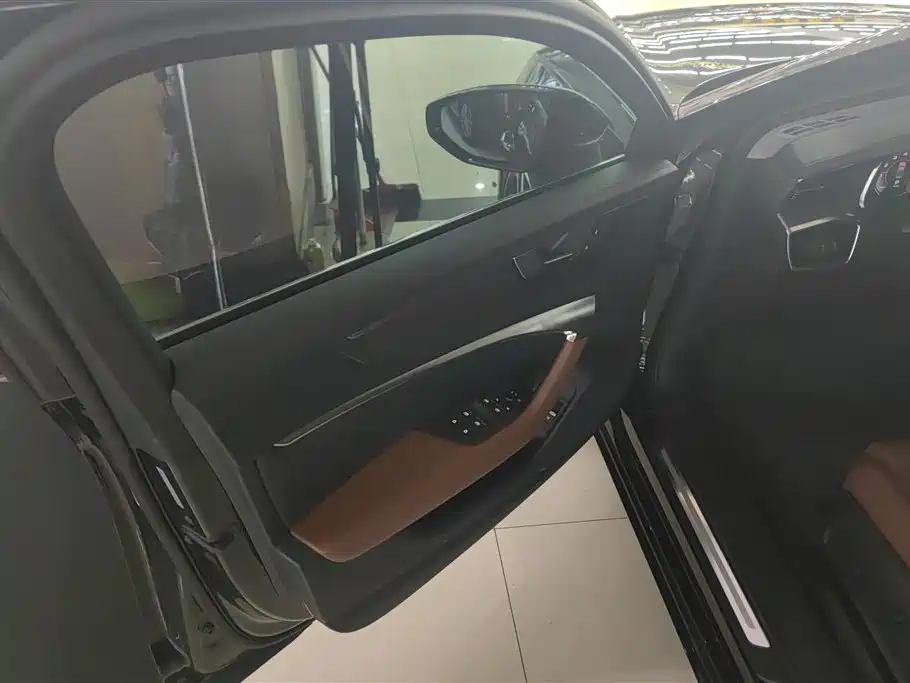 Audi A6L 2019 40 TFSI Luxury Elegance фото 7