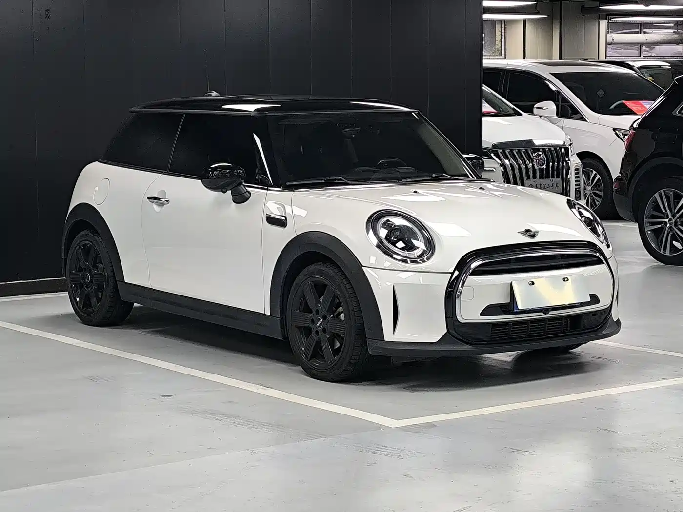 MINI 2023 Facelift 1.5T COOPER Artist фото 3