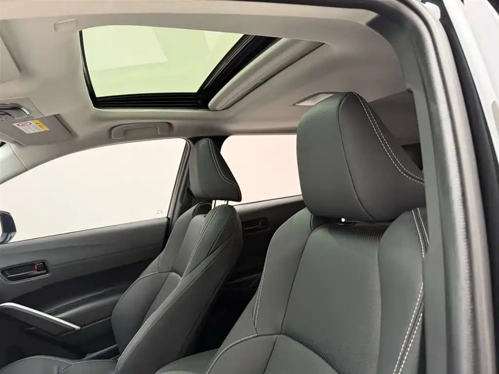 Toyota Frontlander 2024 2.0L CVT Leading Plus Edition фото 16