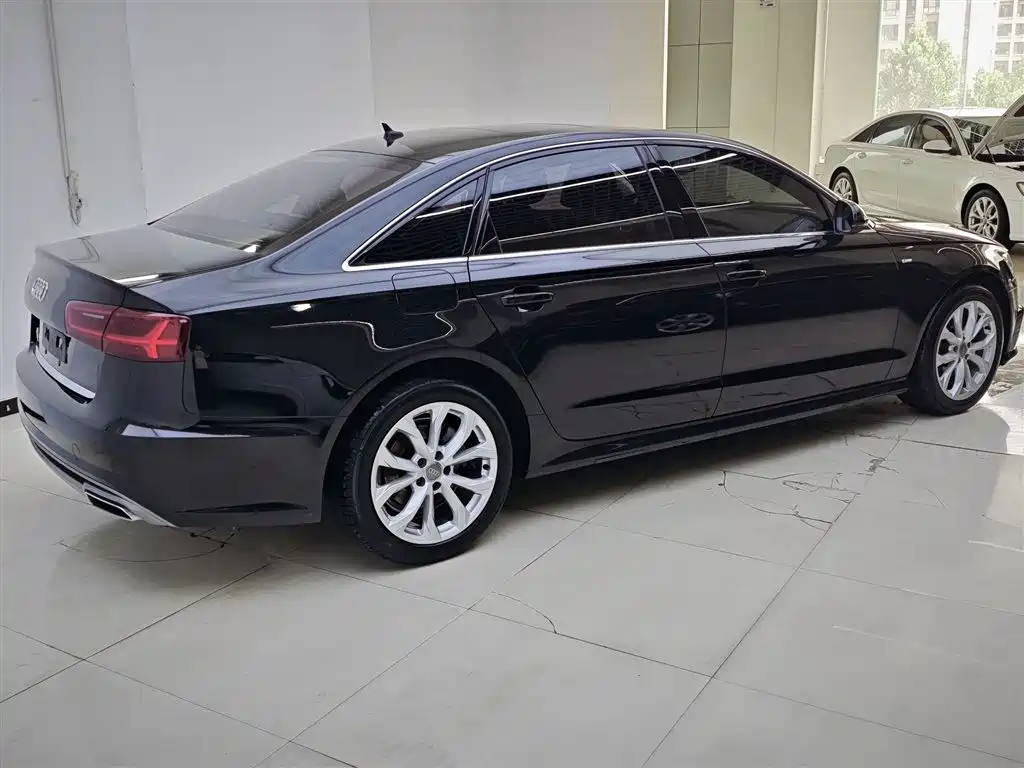 Audi A6L 2018 Model 35 TFSI Collector's Edition фото 11