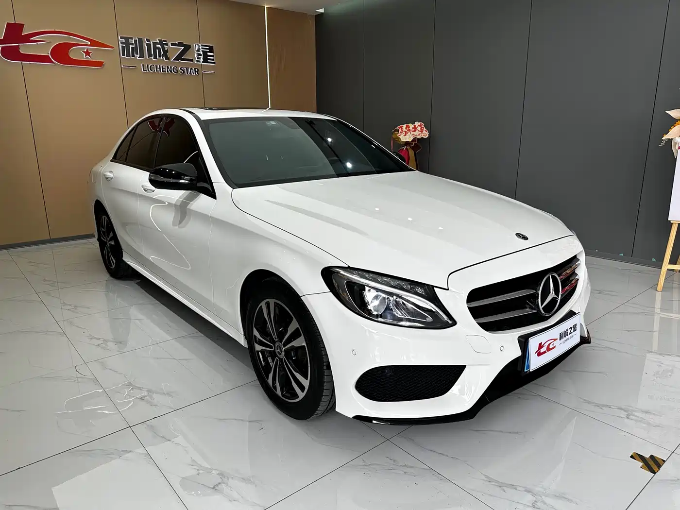 Mercedes-Benz C-Class 2018 C 200 Sport Edition фото 3