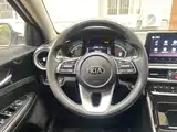 Photo 18 - Kia K3