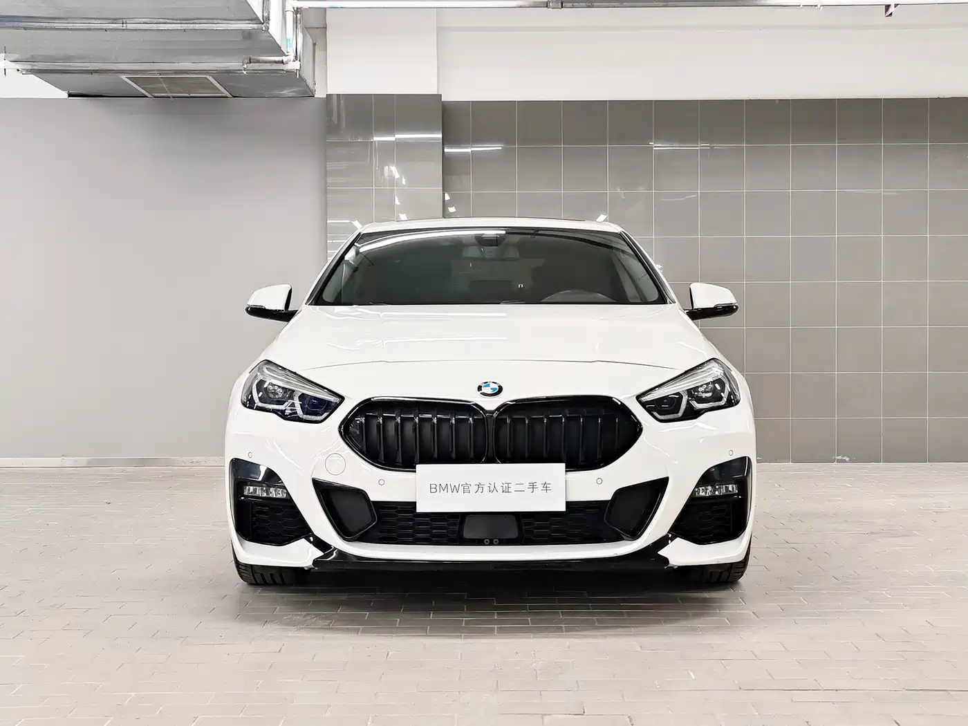 BMW 2 Series (Import) 2023 225i 4-Door Coupe M Sport Shadowline Package фото 2