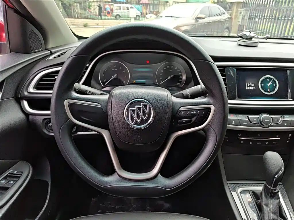 Buick Excelle 2015 15N Automatic Luxury фото 3