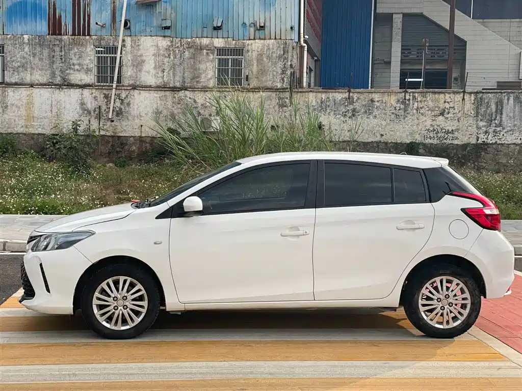 Toyota Vios FS 2017 1.5L CVT Fengchi Edition фото 8
