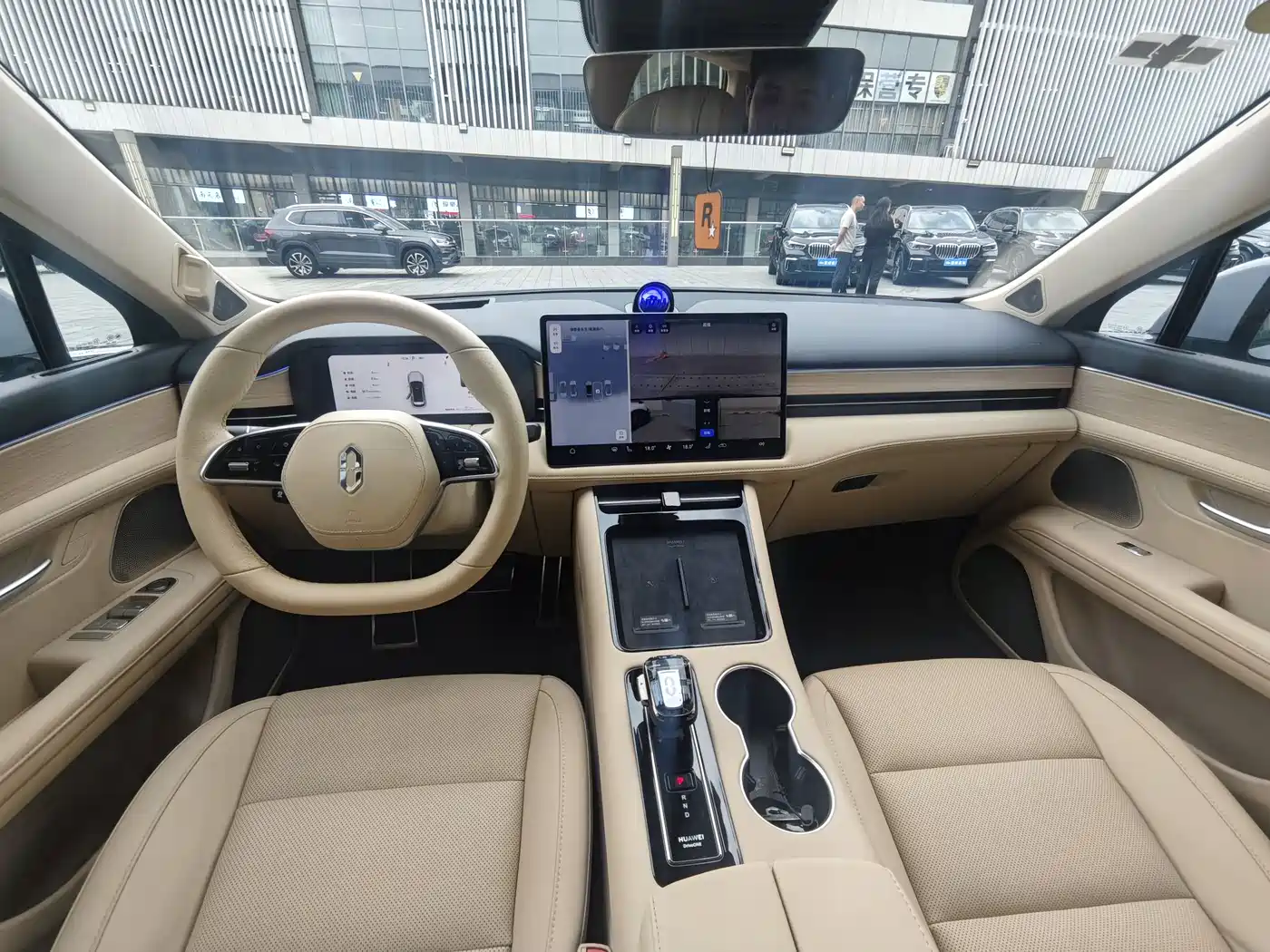 AITO Wenjie AITO M5 2024 Extended Range Max RS AWD Advanced Smart Driving Edition фото 23