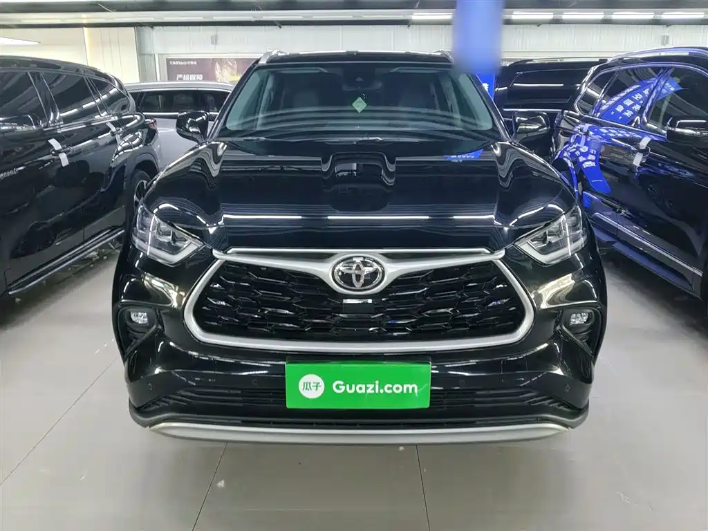TOYOTA HIGHLANDER
