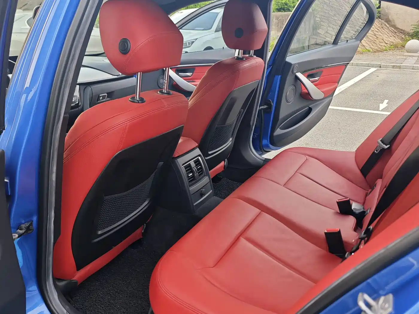 BMW 3 Series 2016 328i M Sport фото 9