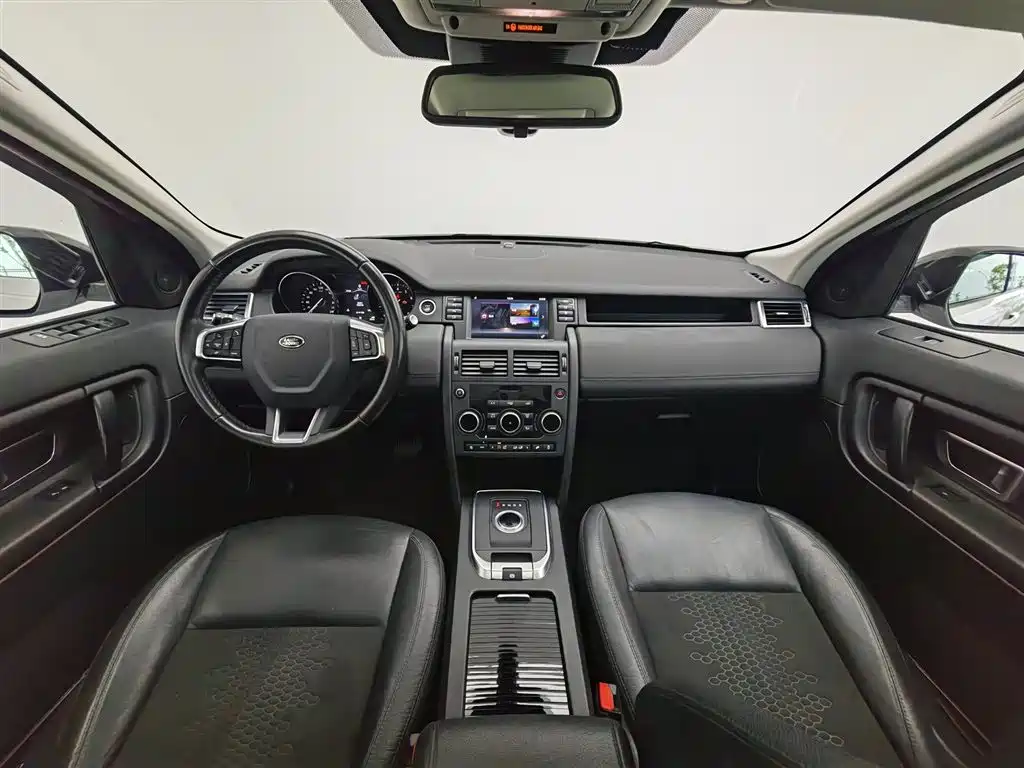 Land Rover Discovery Sport 2019 240PS PURE Edition China VI фото 5