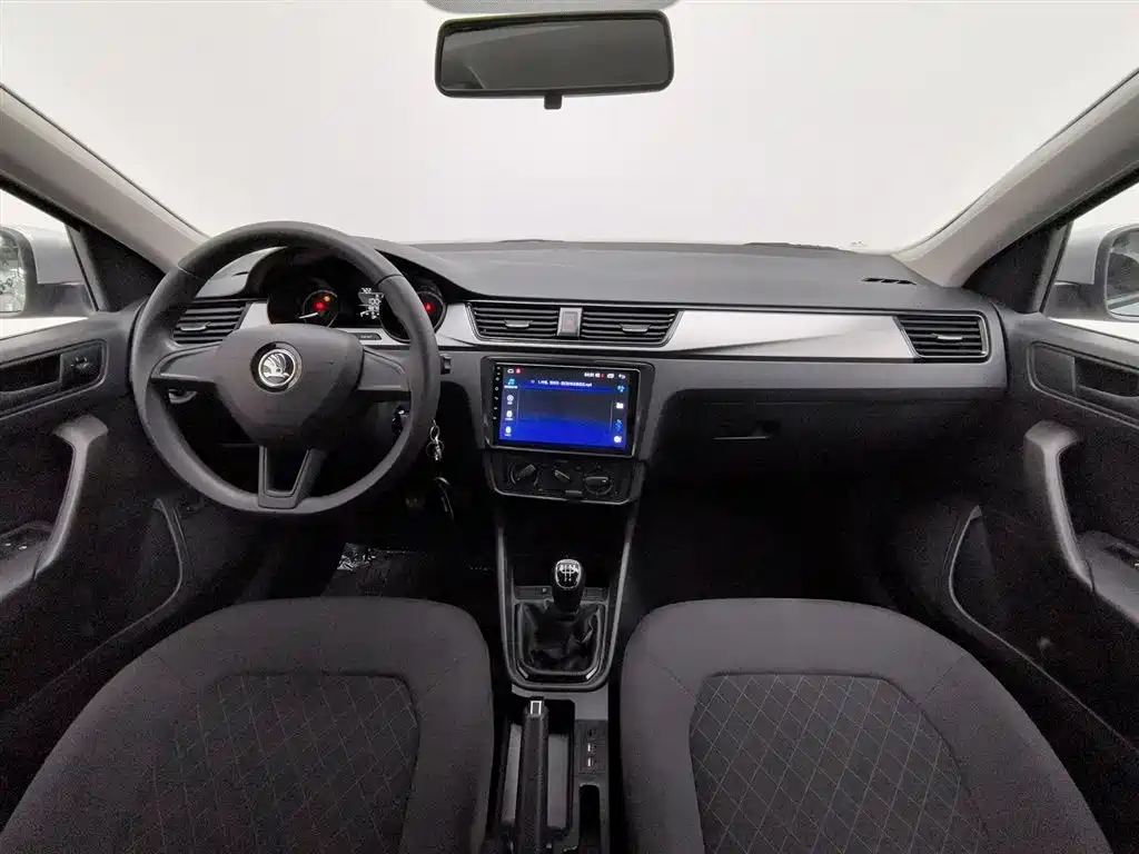 Škoda Rapid 2020 1.5L Manual Standard фото 5