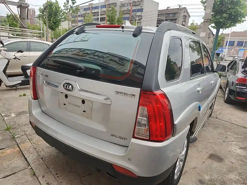 Kia Sportage 2013 2.0L Automatic 2WD GL фото 7