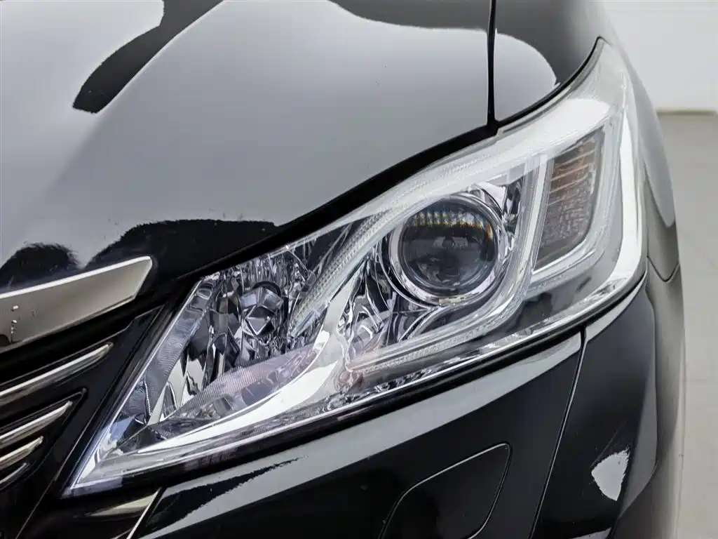 Toyota Crown 2018 2.0T Sport Edition фото 7