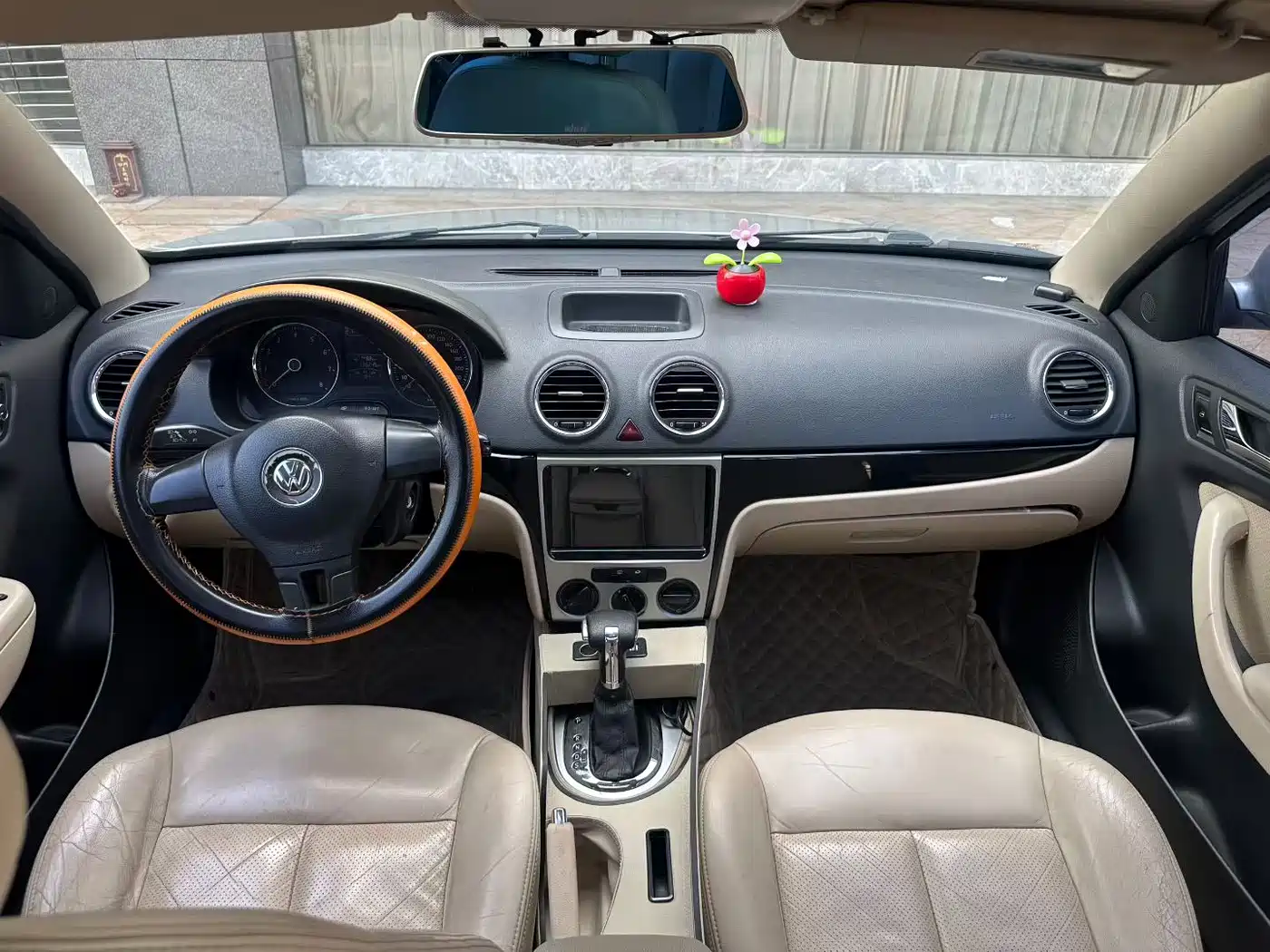 Volkswagen Lavida 2011 1.4TSI DSG Pinya Edition фото 6