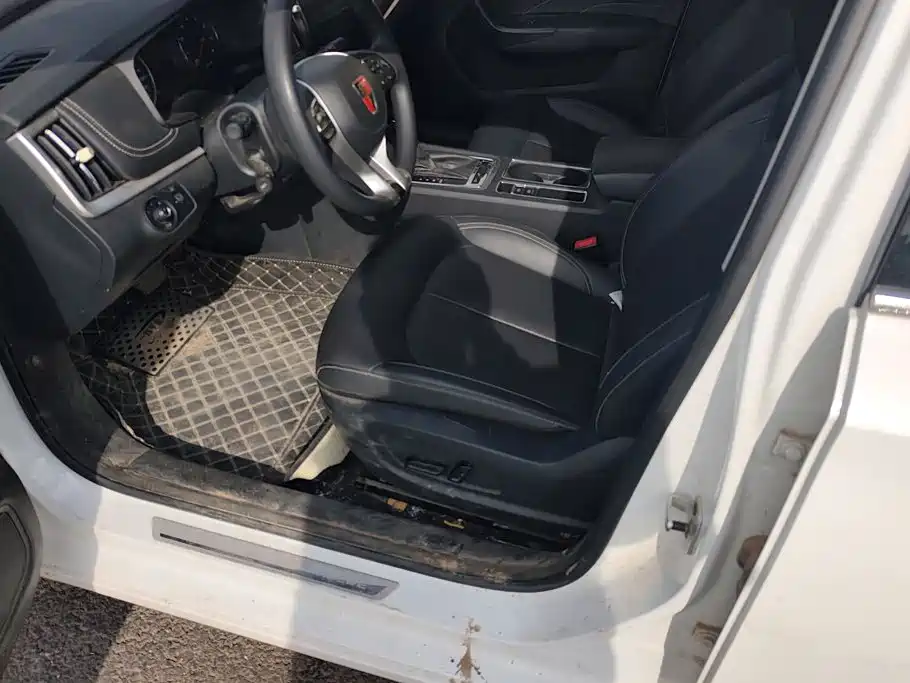 Roewe i6 2020 2019 PLUS 20T TST 4G Connected Flagship Super Edition