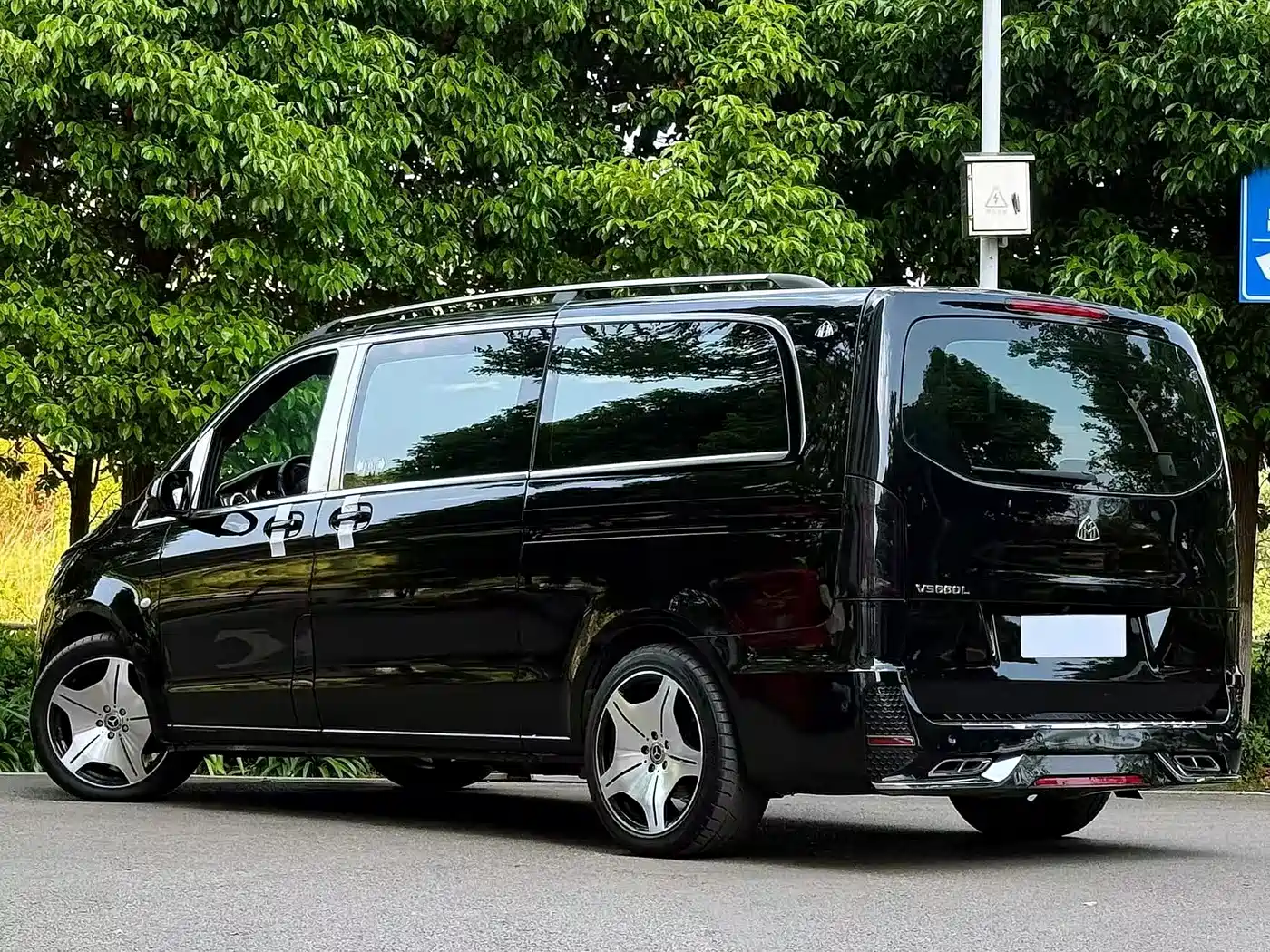 Mercedes-Benz Vito 2021 2.0T Business Edition 7-seater фото 4