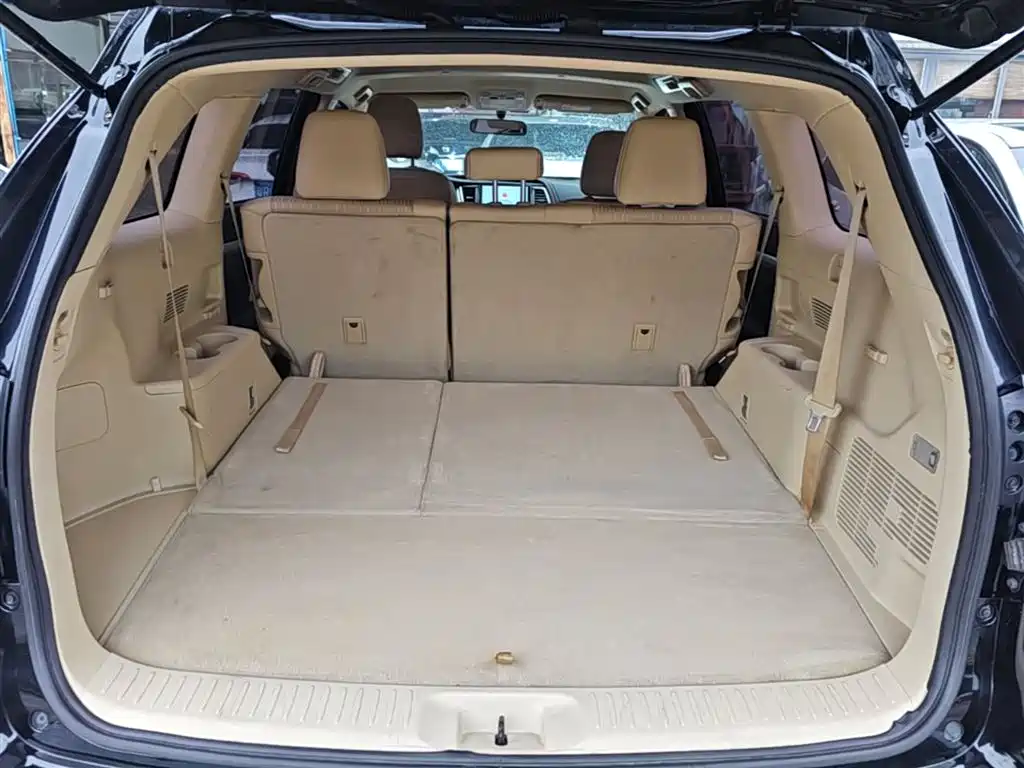 Toyota Highlander 2015 2.0T AWD Elite Edition 7-seater фото 19