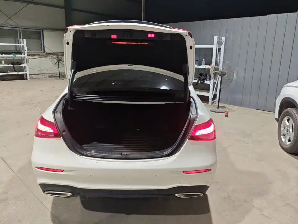 Mercedes-Benz E-Class (Import) 2021 E 260 Luxury Sport Edition фото 7