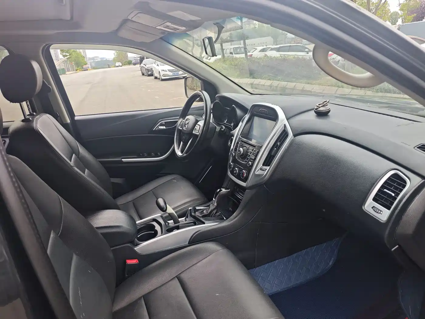 Jiangling Yusheng S350 2015 2013 2.4T Automatic 2WD Diesel Premium Luxury 5-seater