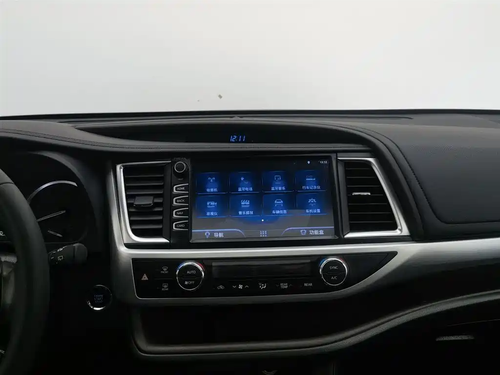 TOYOTA HIGHLANDER