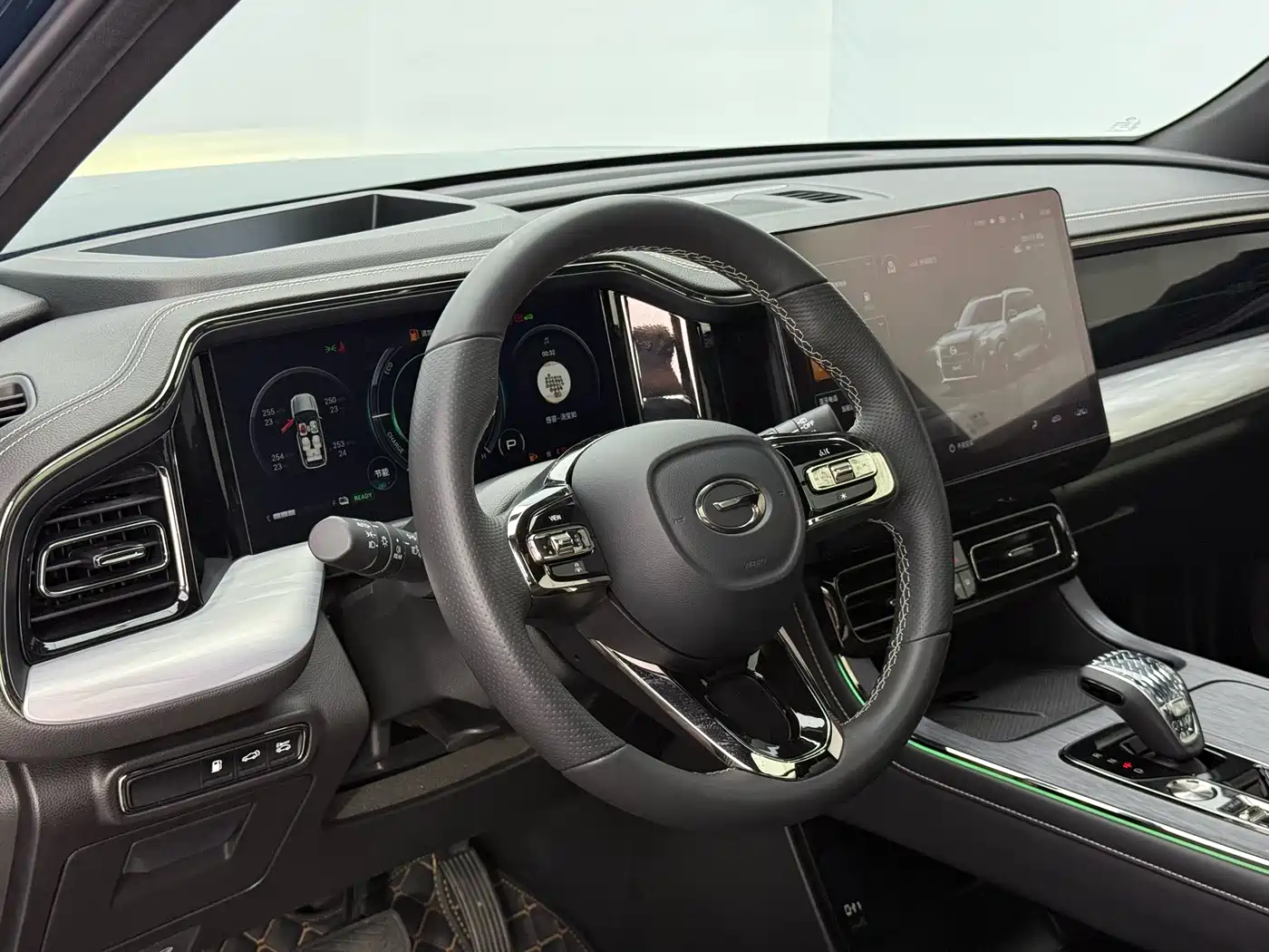 GAC Trumpchi Trumpchi GS8 2022 Dual Engine Series 2.0TM 2WD Premium Edition (6-Seater) фото 15