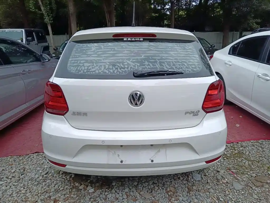 Volkswagen Polo 2014 1.6L Automatic Comfort Edition фото 6